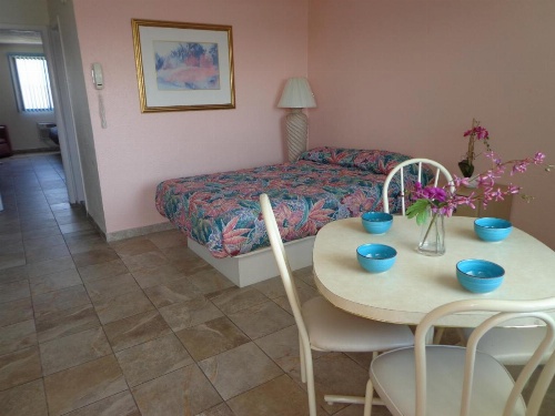 Isle of Palms Motel image 12
